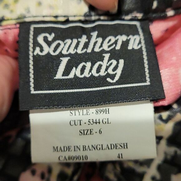 Southern Lady pink camo jacket - Picture 4 of 5